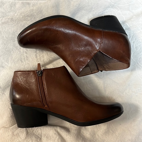Dansko bootie - Picture 1 of 4
